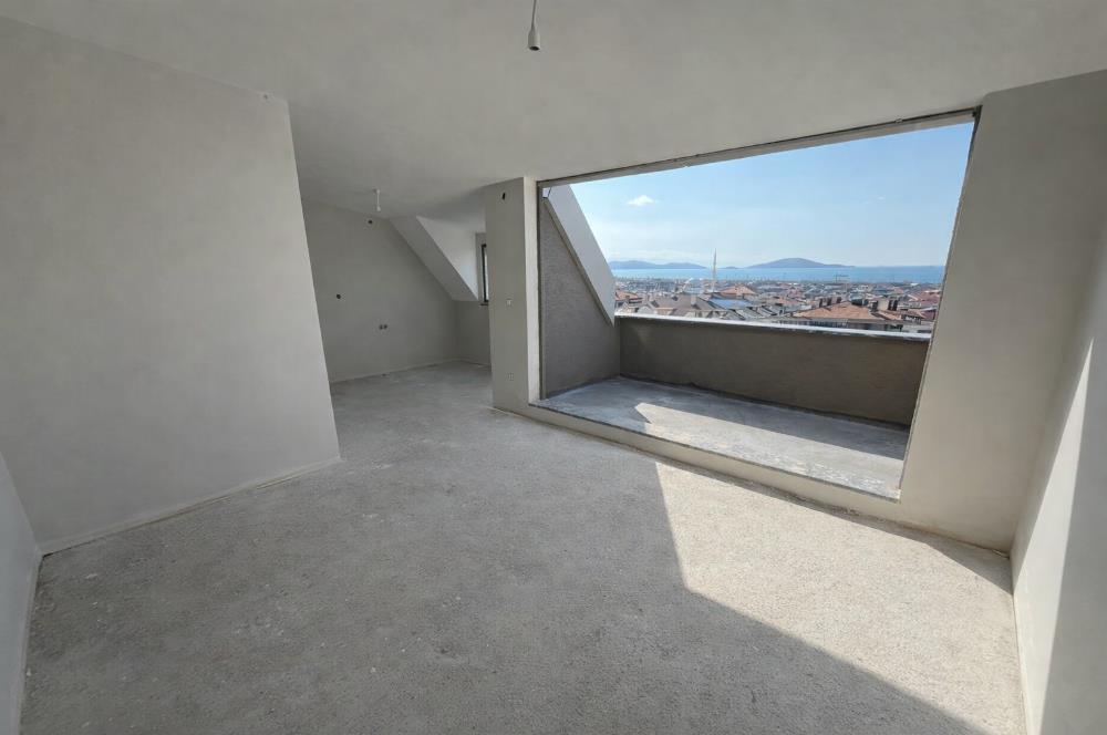 İDEALTEPE'DE 0 ÖN CEPHE DENİZ MANZARALI FIRSAT LÜX 3+2 DUBLEKS