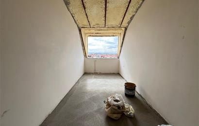 ALTINTEPE'DE DENİZ MANZARALI TERASLI AYRI MUTFAK LÜX 2+1