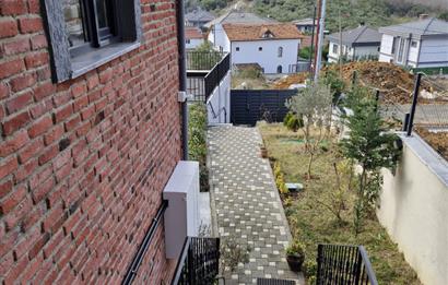 Satılık Şile Çayırbaşı 'nda Her Katından Doğa ve Denize Hakim 3 Katlı Müstakil Ev