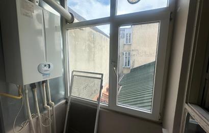 Maltepe Yalı Mahallesinde 2+1 Deniz Manzaralı Kiralık Daire