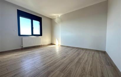 BAĞDAT CAD.YAKIN DENİZ MANZARALI AYRI MUTFAK KÖŞE ULTRA LÜX 3+1