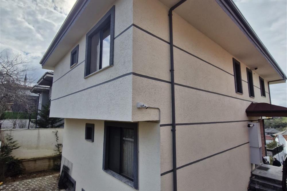 Satılık Şile Çayırbaşı 'nda Her Katından Doğa ve Denize Hakim 3 Katlı Müstakil Ev