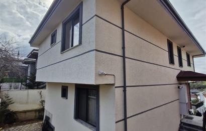 Satılık Şile Çayırbaşı 'nda Her Katından Doğa ve Denize Hakim 3 Katlı Müstakil Ev