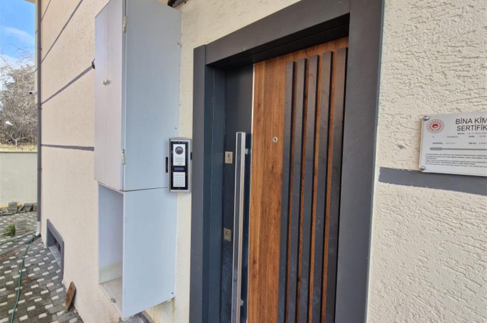 Satılık Şile Çayırbaşı 'nda Her Katından Doğa ve Denize Hakim 3 Katlı Müstakil Ev