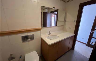 AĞAÇSEVEN KONAKLARI SİTESİNDE ÖN CEPHE EBEVEYN BANYOLU 3+1