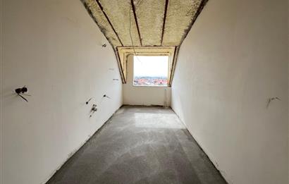 ALTINTEPE'DE DENİZ MANZARALI TERASLI AYRI MUTFAK LÜX 2+1