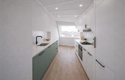 ALTINTEPE'DE DENİZ MANZARALI TERASLI AYRI MUTFAK LÜX 2+1