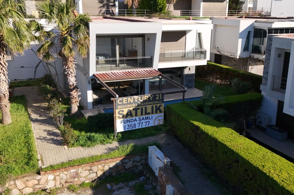 Turgutreis'te Satılık Özel Havuzlu Modern ve Lüks Villa