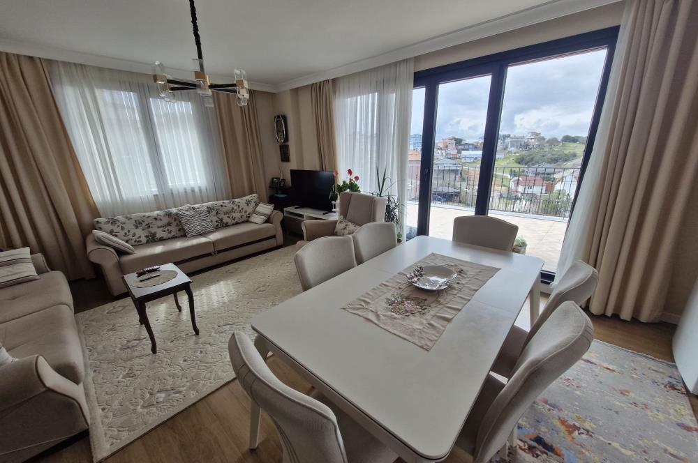 Satılık Şile Çayırbaşı 'nda Her Katından Doğa ve Denize Hakim 3 Katlı Müstakil Ev