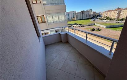 AĞAÇSEVEN KONAKLARI SİTESİNDE ÖN CEPHE EBEVEYN BANYOLU 3+1