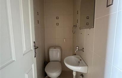 Maltepe Yalı Mahallesinde 2+1 Deniz Manzaralı Kiralık Daire