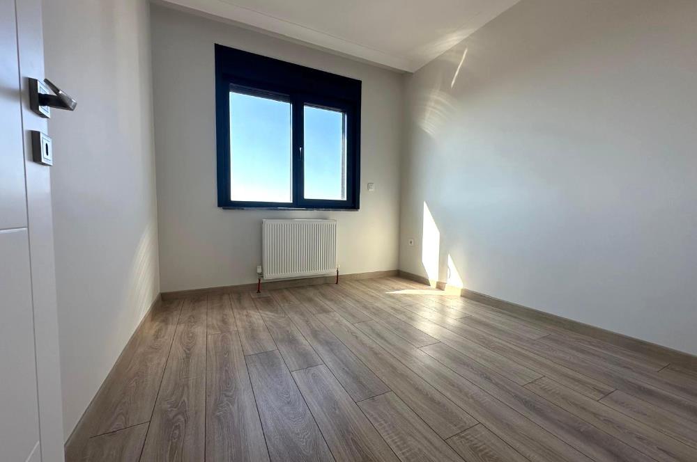 BAĞDAT CAD.YAKIN DENİZ MANZARALI AYRI MUTFAK KÖŞE ULTRA LÜX 3+1