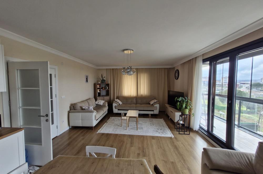 Satılık Şile Çayırbaşı 'nda Her Katından Doğa ve Denize Hakim 3 Katlı Müstakil Ev