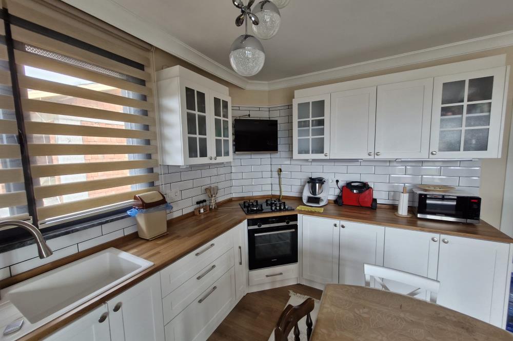 Satılık Şile Çayırbaşı 'nda Her Katından Doğa ve Denize Hakim 3 Katlı Müstakil Ev