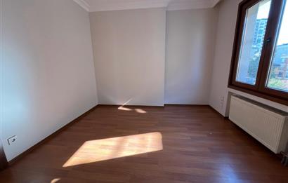 AĞAÇSEVEN KONAKLARI SİTESİNDE ÖN CEPHE EBEVEYN BANYOLU 3+1