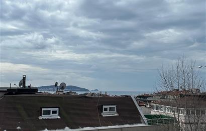 ALTINTEPE'DE DENİZ MANZARALI TERASLI AYRI MUTFAK LÜX 2+1