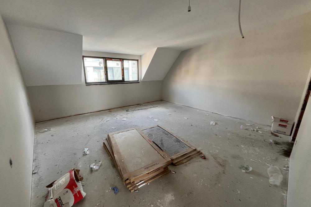 İDEALTEPE'DE 0 ÖN CEPHE DENİZ MANZARALI FIRSAT LÜX 3+2 DUBLEKS