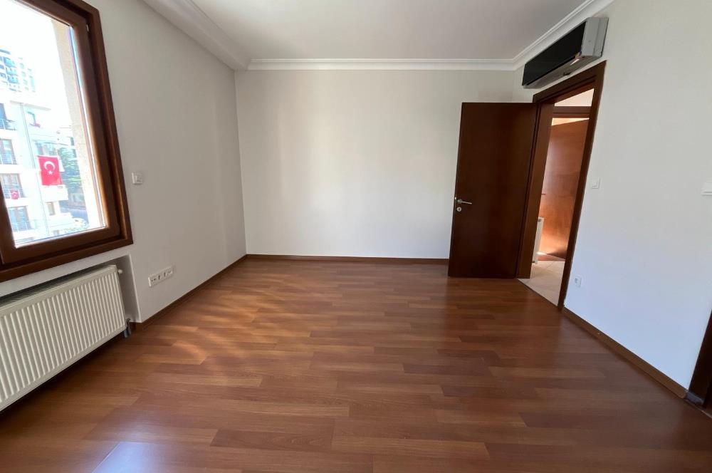 AĞAÇSEVEN KONAKLARI SİTESİNDE ÖN CEPHE EBEVEYN BANYOLU 3+1