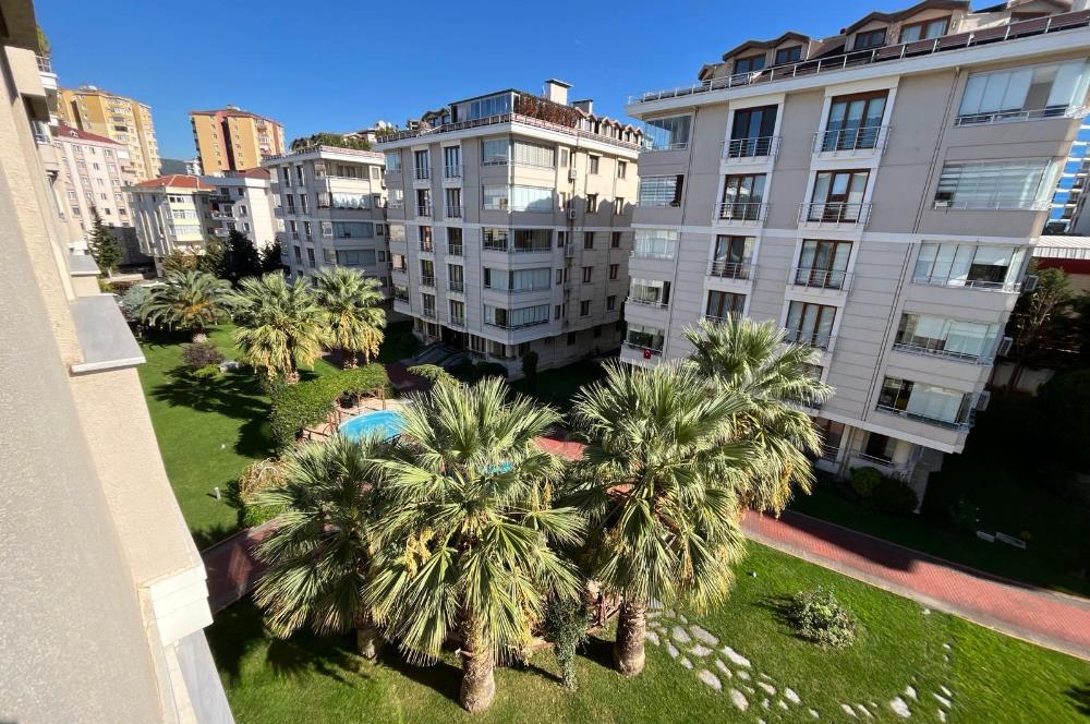 AĞAÇSEVEN KONAKLARI SİTESİNDE ÖN CEPHE EBEVEYN BANYOLU 3+1