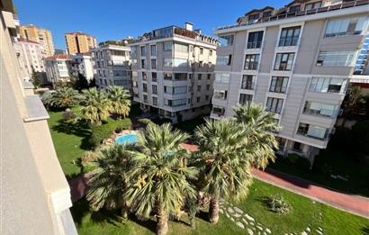 AĞAÇSEVEN KONAKLARI SİTESİNDE ÖN CEPHE EBEVEYN BANYOLU 3+1