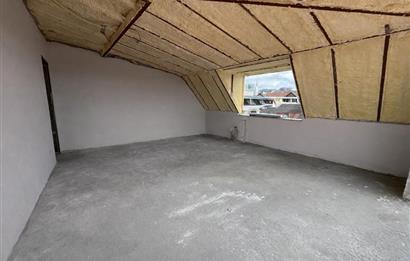 ALTINTEPE'DE DENİZ MANZARALI TERASLI AYRI MUTFAK LÜX 2+1