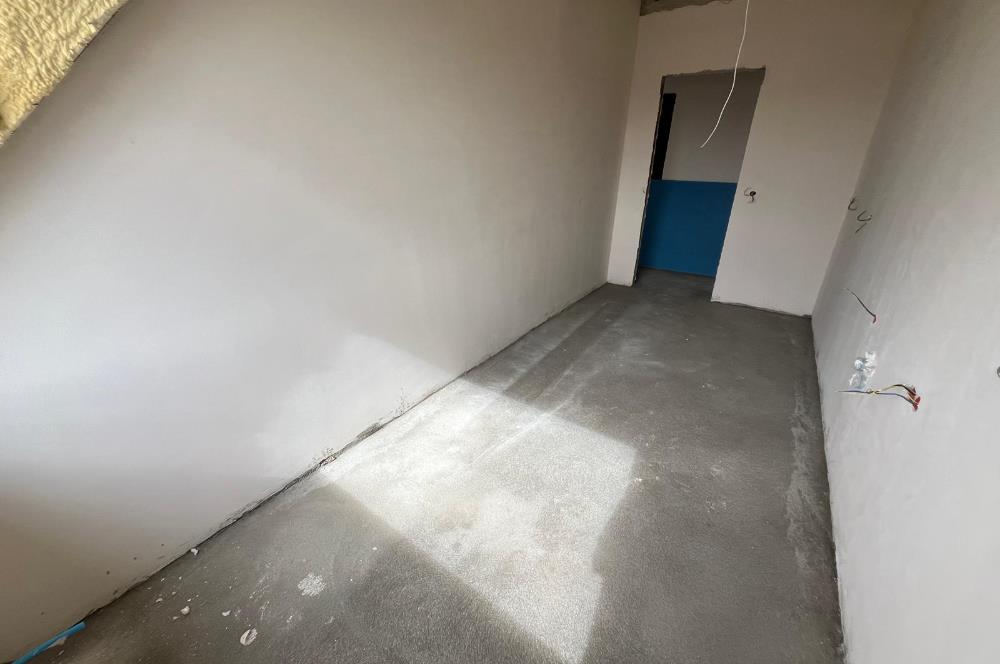 ALTINTEPE'DE DENİZ MANZARALI TERASLI AYRI MUTFAK LÜX 2+1