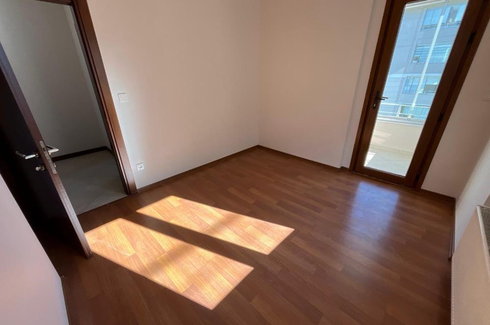 AĞAÇSEVEN KONAKLARI SİTESİNDE ÖN CEPHE EBEVEYN BANYOLU 3+1