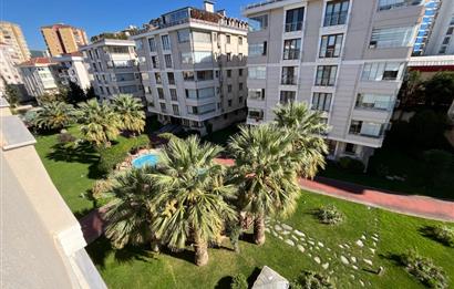 AĞAÇSEVEN KONAKLARI SİTESİNDE ÖN CEPHE EBEVEYN BANYOLU 3+1