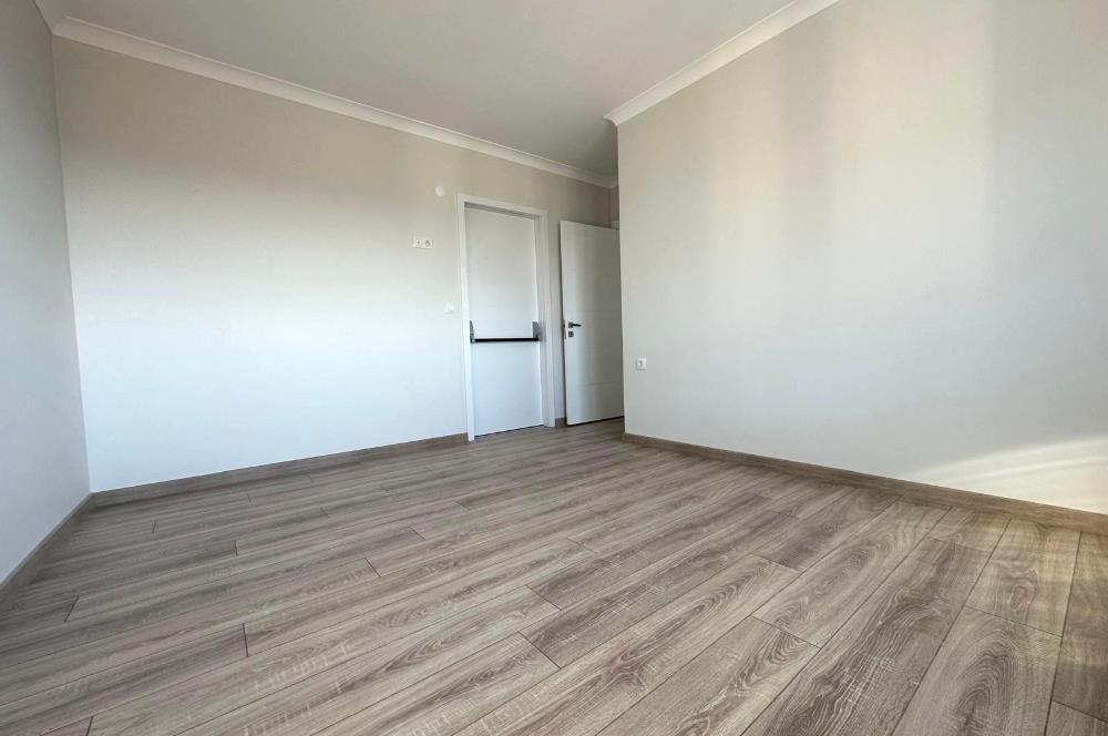 BAĞDAT CAD.YAKIN DENİZ MANZARALI AYRI MUTFAK KÖŞE ULTRA LÜX 3+1