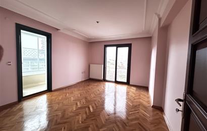 DİKMEN SOKULLU CADDESİNDE TERASLI SATILIK 6+1 DAİRE