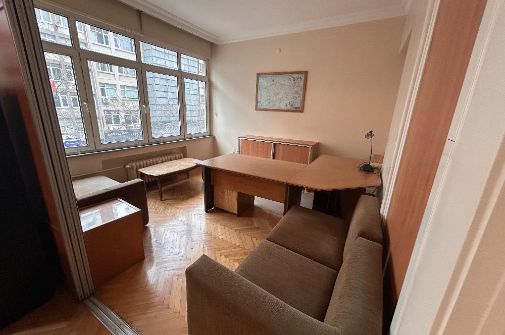 Halaskargazi cad üzeri kiralık işyeri