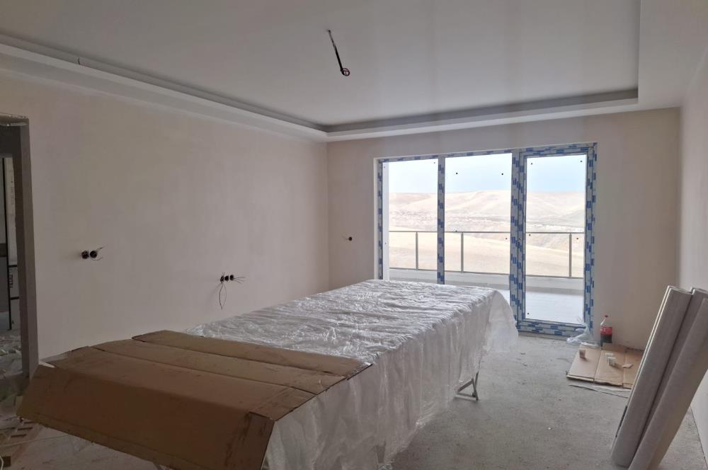 PURSAKLAR'DA HASTANE'YE YÜRÜME MESAFESİNDE LÜKS DAİRE