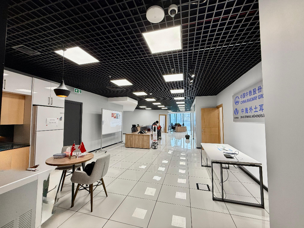 Skyland Satılık Ofis 557m²+ 25m2 Teraslı & Boş Ofis Vadistanbul