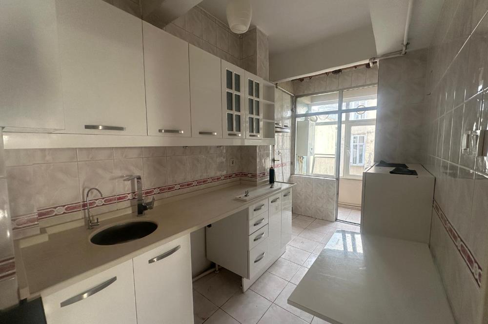 Maltepe Yalı Mahallesinde 2+1 Deniz Manzaralı Kiralık Daire