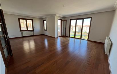 AĞAÇSEVEN KONAKLARI SİTESİNDE ÖN CEPHE EBEVEYN BANYOLU 3+1