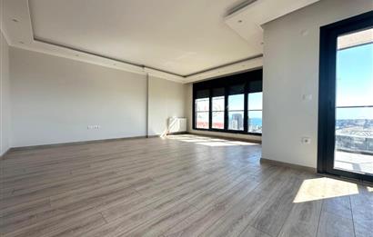 BAĞDAT CAD.YAKIN DENİZ MANZARALI AYRI MUTFAK KÖŞE ULTRA LÜX 3+1