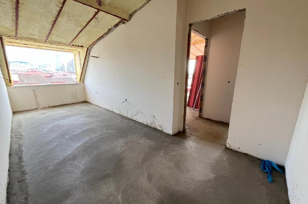 ALTINTEPE'DE DENİZ MANZARALI TERASLI AYRI MUTFAK LÜX 2+1