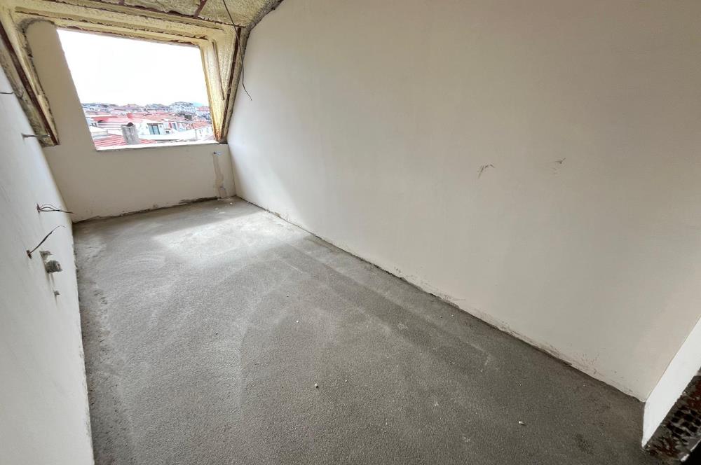 ALTINTEPE'DE DENİZ MANZARALI TERASLI AYRI MUTFAK LÜX 2+1