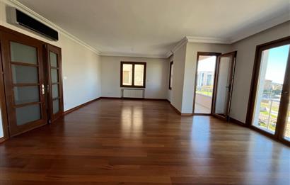 AĞAÇSEVEN KONAKLARI SİTESİNDE ÖN CEPHE EBEVEYN BANYOLU 3+1