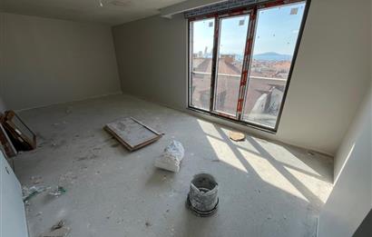 İDEALTEPE'DE 0 ÖN CEPHE DENİZ MANZARALI FIRSAT LÜX 3+2 DUBLEKS