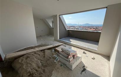 İDEALTEPE'DE 0 ÖN CEPHE DENİZ MANZARALI FIRSAT LÜX 3+2 DUBLEKS