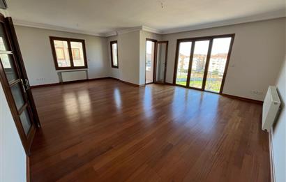 AĞAÇSEVEN KONAKLARI SİTESİNDE ÖN CEPHE EBEVEYN BANYOLU 3+1