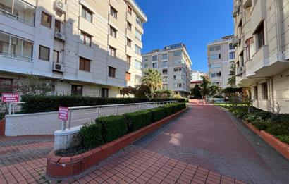 AĞAÇSEVEN KONAKLARI SİTESİNDE ÖN CEPHE EBEVEYN BANYOLU 3+1