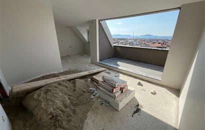 İDEALTEPE'DE 0 ÖN CEPHE DENİZ MANZARALI FIRSAT LÜX 3+2 DUBLEKS