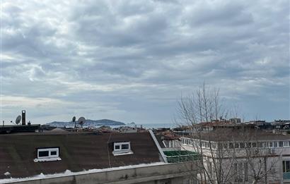 ALTINTEPE'DE DENİZ MANZARALI TERASLI AYRI MUTFAK LÜX 2+1