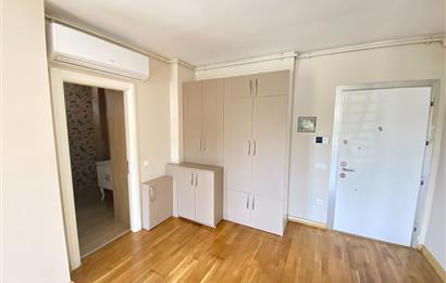 Zekeriyaköy'de Kiralık 2,5+1 Çatı Dubleks Daire