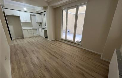 0 BİNADA MİNİBÜS YOLUNA YÜRÜME MESAFELİ K. OTOPARKLI 1+1