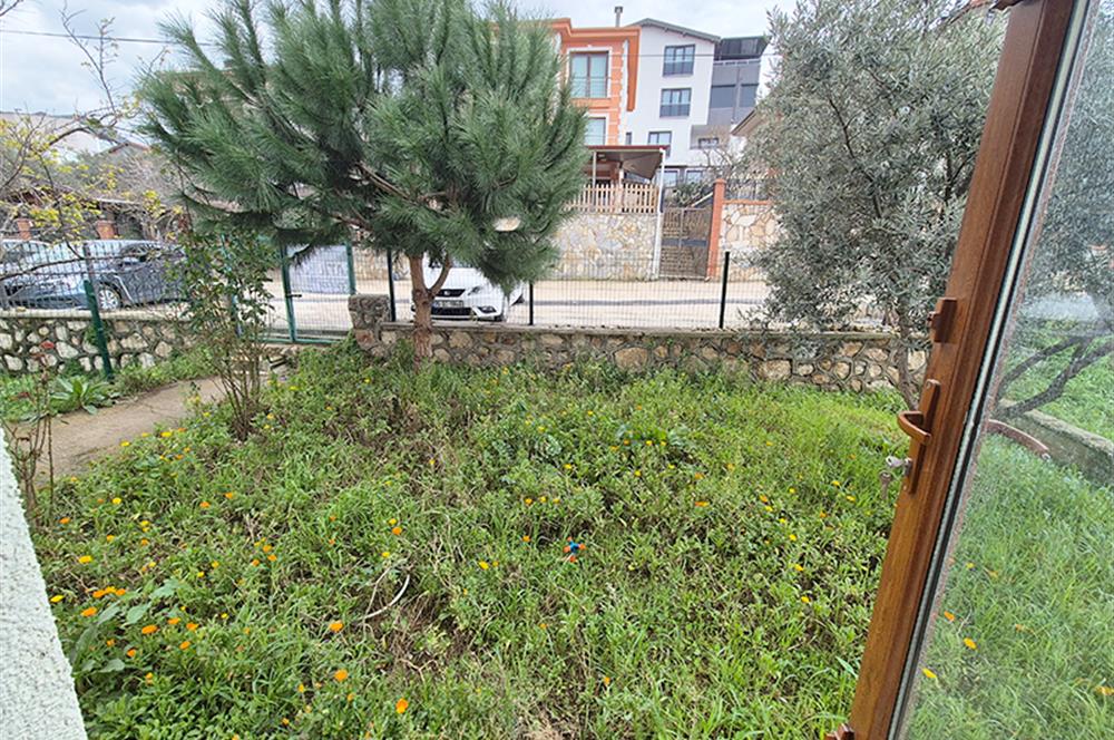 C21 Cius; Umurbey'de 300m2 Bahçeli 5+1 Müstakil Tripleks Villa