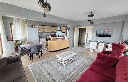 C21 Cius; Umurbey'de 300m2 Bahçeli 5+1 Müstakil Tripleks Villa