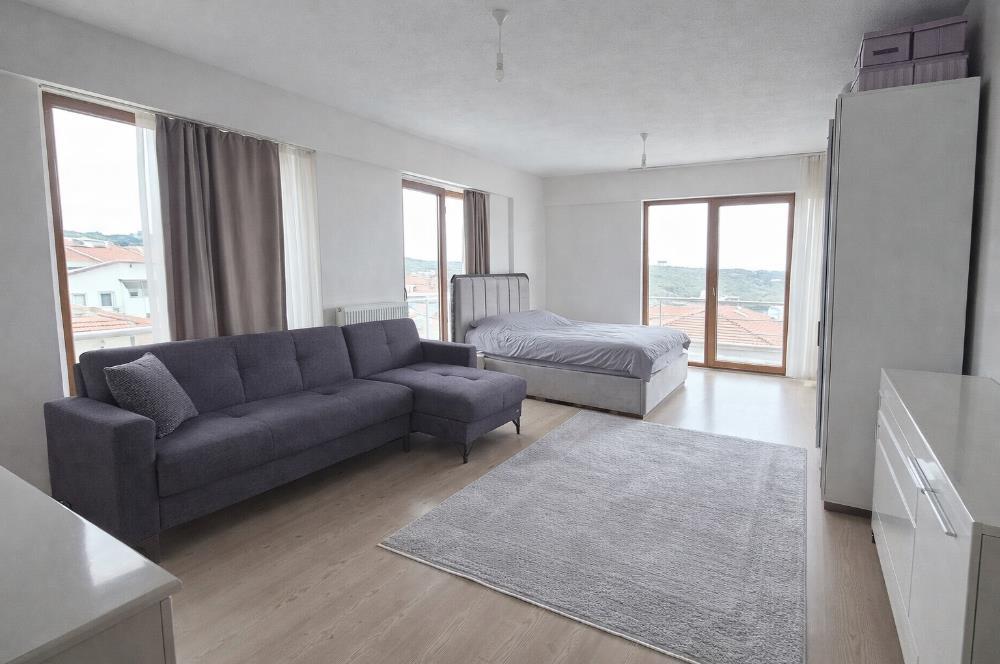 C21 Cius; Umurbey'de 300m2 Bahçeli 5+1 Müstakil Tripleks Villa